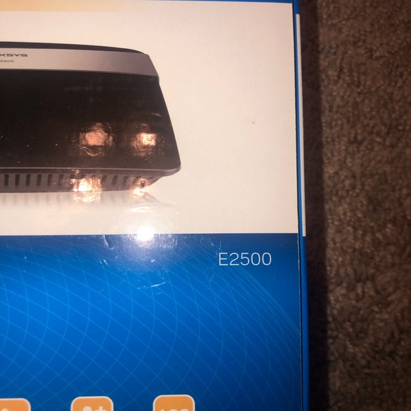 Linksys Router E2500 NP N600 Dual-Band WiFi Wireless Technology 4 Ethernet Ports - Picture 3 of 8